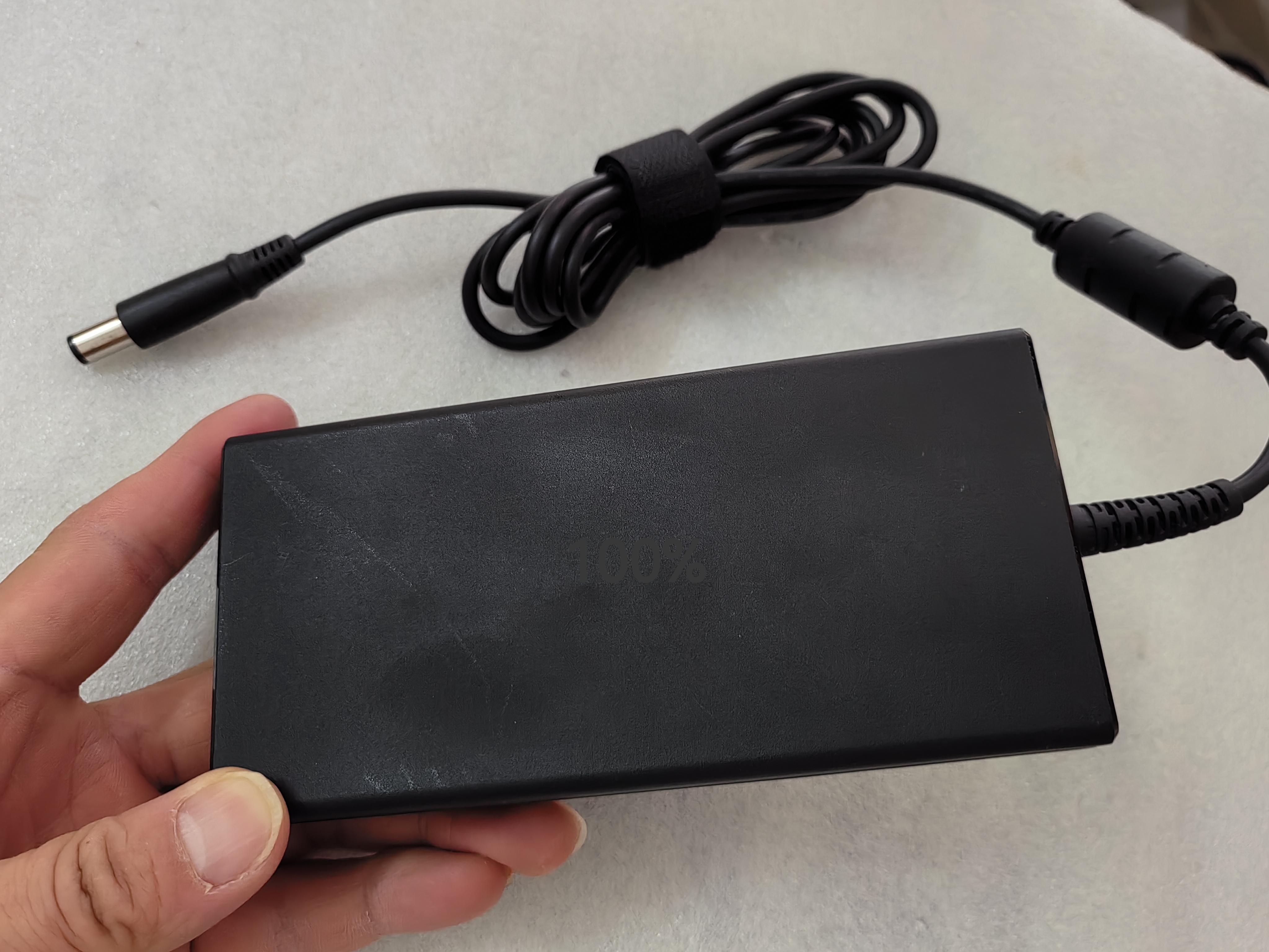 OEM Slim Delta 19.5V 9.23A ADP - Pc Gaming Msi avis et prix